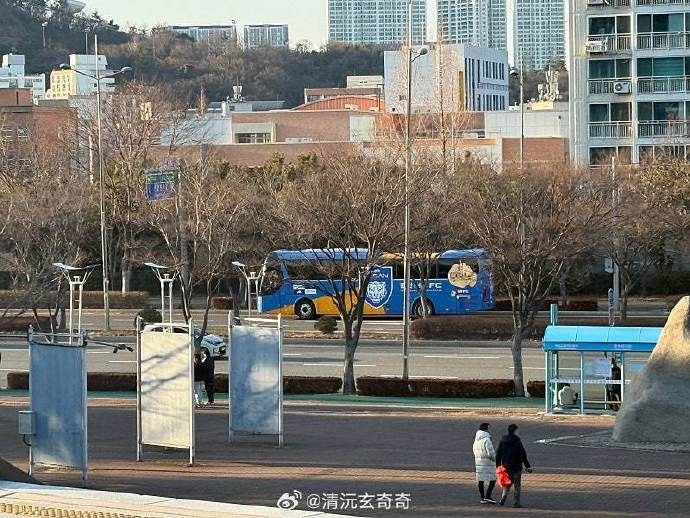 泰山隊退賽！博主：蔚山的大巴已經(jīng)抵達球場，隨后又開了回去